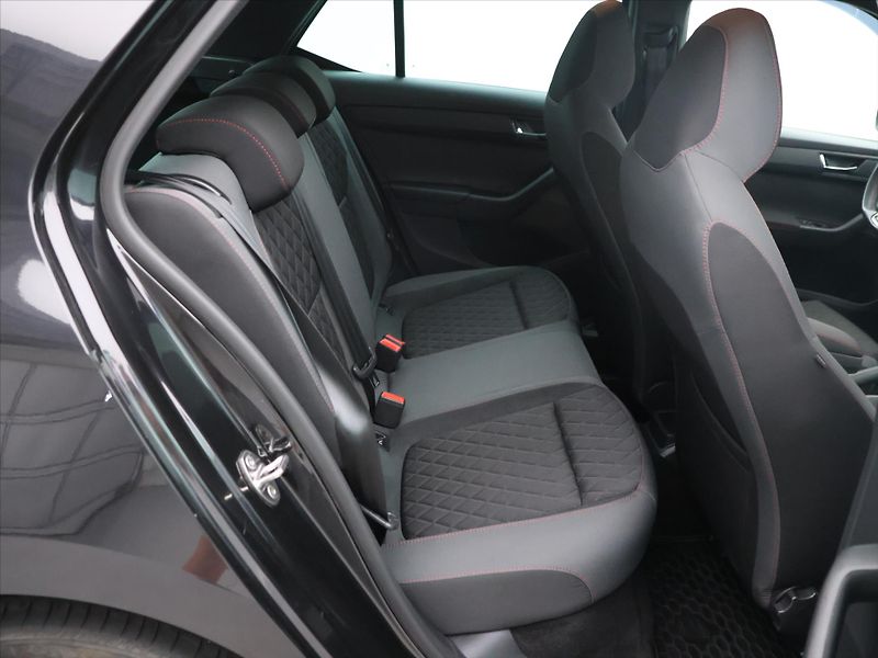 Škoda Fabia 1.0 TSI 70kW Style DSG CZ DPH - fotka 11 z 24
