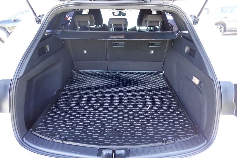 Toyota Corolla 2.0HSD e-CVT Comfort Tech - fotka 14 z 30