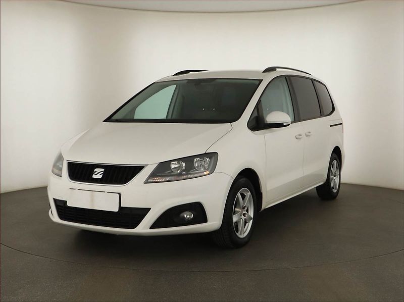 Seat Alhambra (2013) 2.0 TDI, 7 míst, Tempomat - fotka 2 z 14