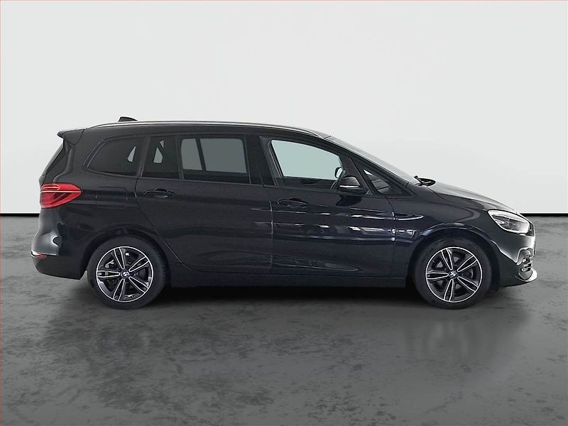 BMW Řada 2 (2019) 218i Gran Tourer, Automat - fotka 6 z 20