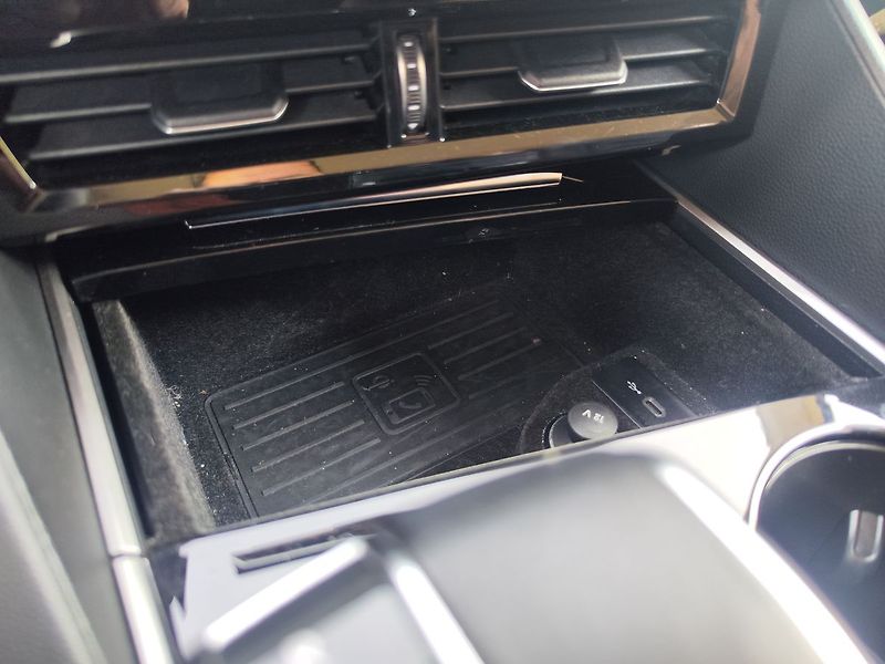 Volkswagen Touareg 3.0 TDi/210kW Elegance AT 4x4 - fotka 27 z 39