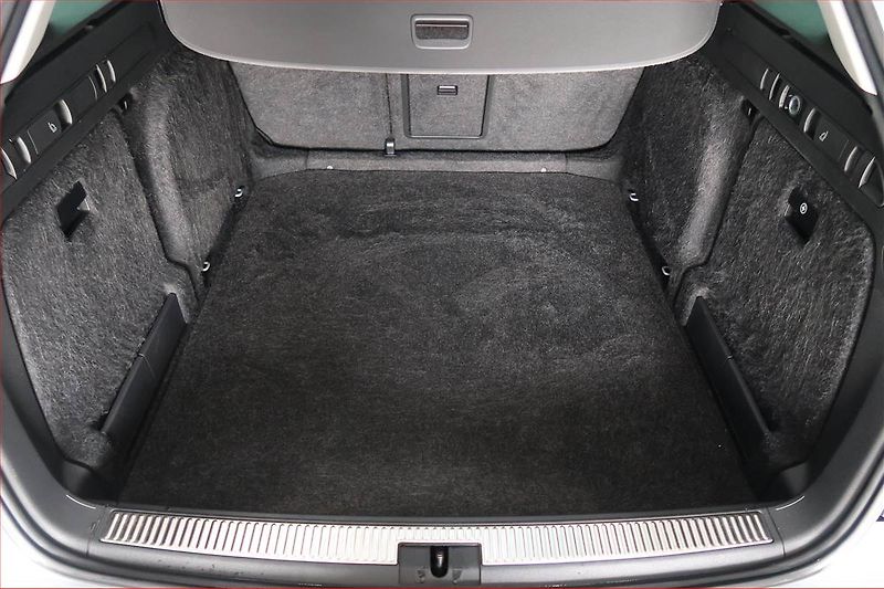 Škoda Superb (2023) 2.0 TDI - fotka 14 z 20