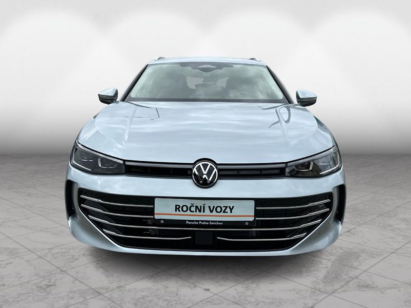 Volkswagen Passat Elegance 2,0 TDI 142 kW 4MOT - fotka 2 z 26