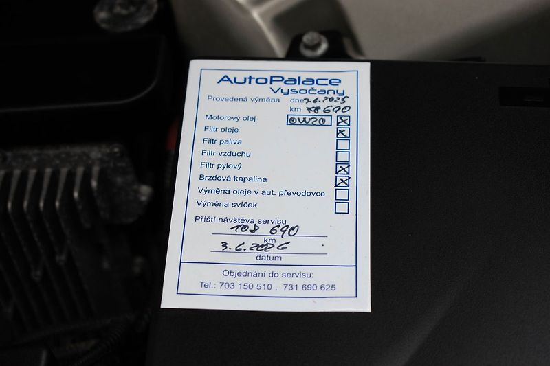 Volvo XC60 D5 AWD INSCRIPTION DPH*ČR 1.M* - fotka 38 z 44