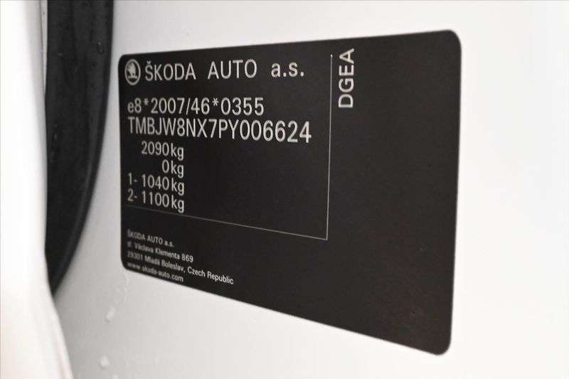 Škoda Octavia 1,4 TSI iV 110 kW DSG Ambition - fotka 12 z 30