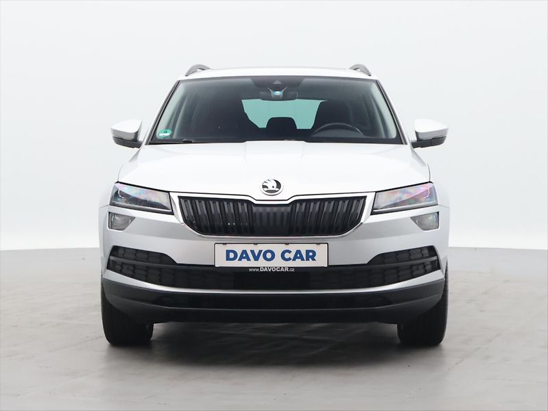 Škoda Karoq 1,6 TDI DSG Style Sport Navi - fotka 2 z 39