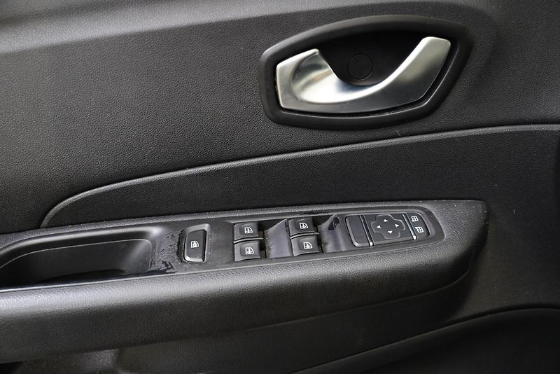 Renault Captur - fotka 12 z 23