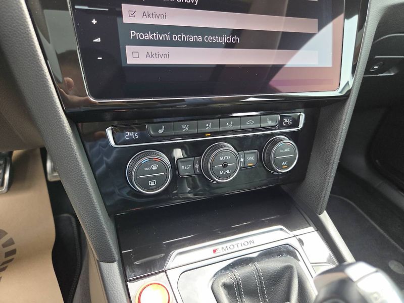 Volkswagen Arteon (2018) 2.0 BiTDI DSG 4M 176kW R-Line - fotka 39 z 71