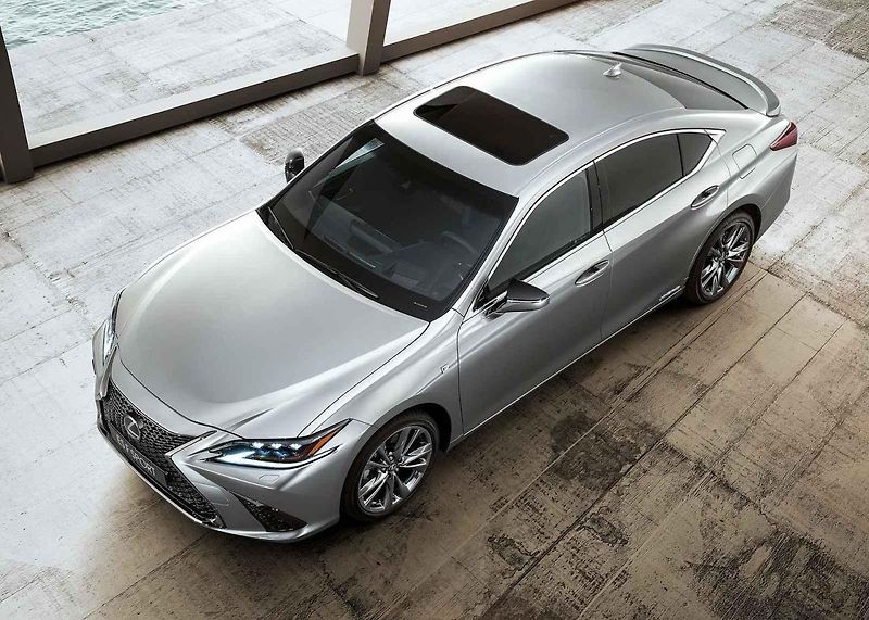 U BMW jasně kraluje bílá barva karoserie