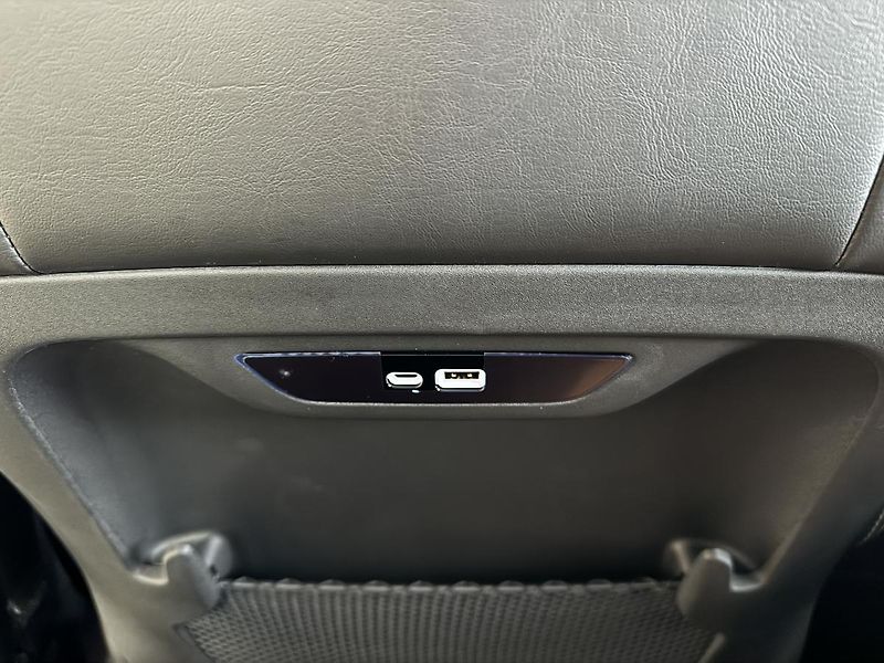 Chrysler Pacifica AWD Touring-L S-Appearance - fotka 52 z 55
