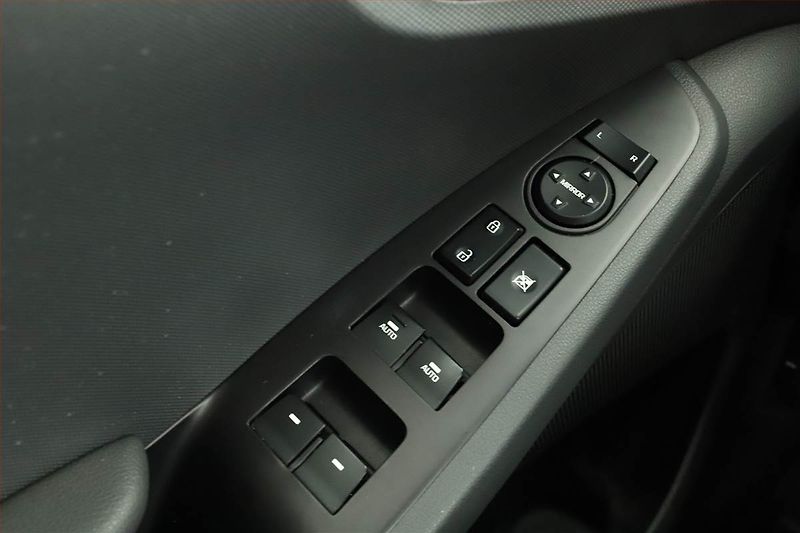 Hyundai Ioniq (2017) Hybrid, Automat, Tempomat - fotka 10 z 15