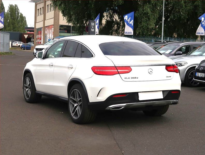 Mercedes-Benz GLE (2018) 350 d 4MATIC - fotka 4 z 17