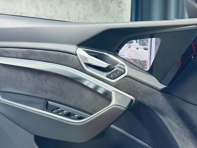 Audi e-tron (2020) 55*S-LINE*QUATTRO*REZERVACE - fotka 34 z 45