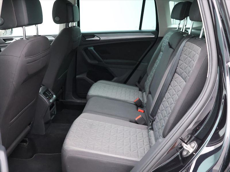 Volkswagen Tiguan 1,5 TSI ACT 110kW DSG Life DPH - fotka 13 z 34
