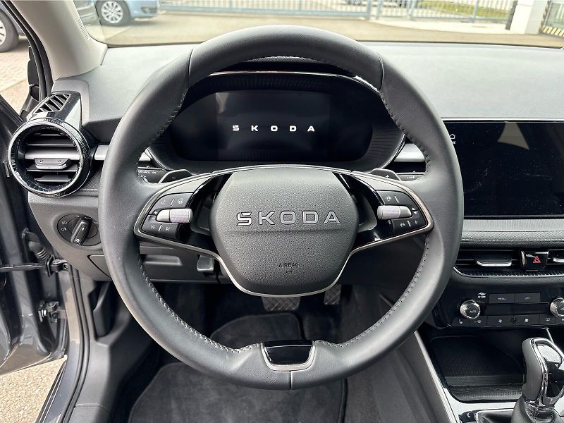 Škoda Fabia 1.0 TSI 85 kW Top Selection DS - fotka 14 z 27