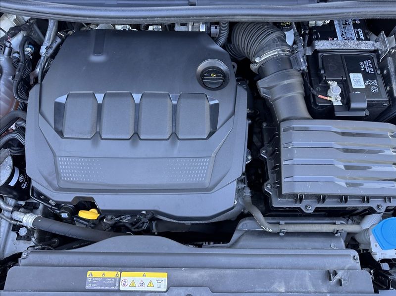 Volkswagen Caddy 2,0 TDI MAXI 7míst DPH 1maj ČR - fotka 45 z 50