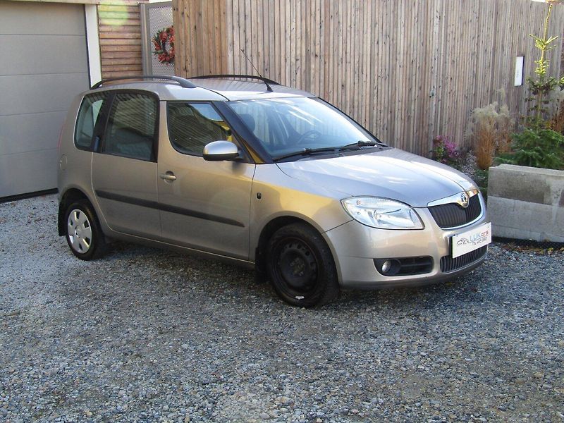 Škoda Roomster (2008) 1.4 TDI 59kW - fotka 7 z 34