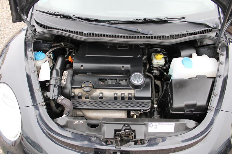 Volkswagen New Beetle (2009) 1,4i 16V KLIMA EL.OKNA ALU ESP - fotka 18 z 19