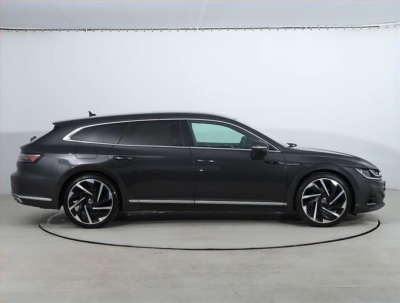 Volkswagen Arteon (2021) R-line 2.0 TSI - fotka 6 z 25