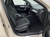 Volvo XC40 (2026) B3 AUT DARK PLUS - náhled 22