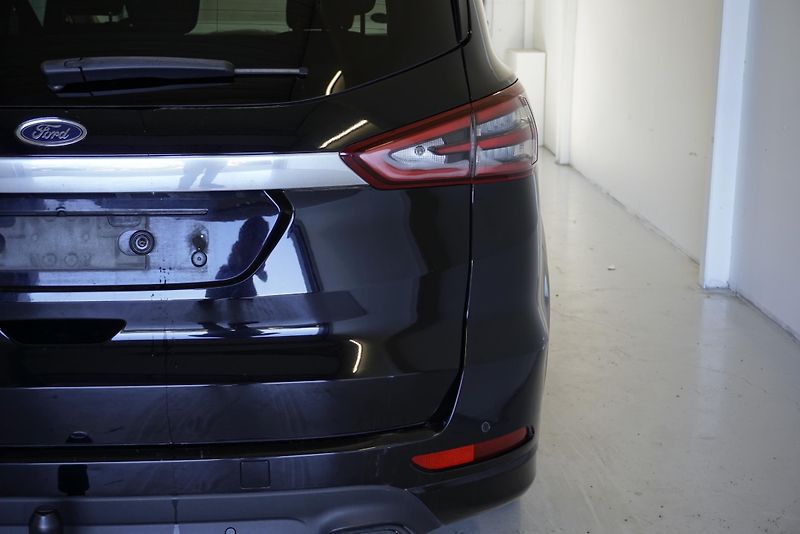 Ford S-MAX 2.0 ECOBOOST,7MÍST,138 000KM! - fotka 8 z 27