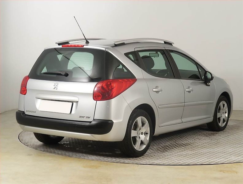 Peugeot 207 (2012) 1.6 HDi, po STK, jezdí výborně - fotka 5 z 16
