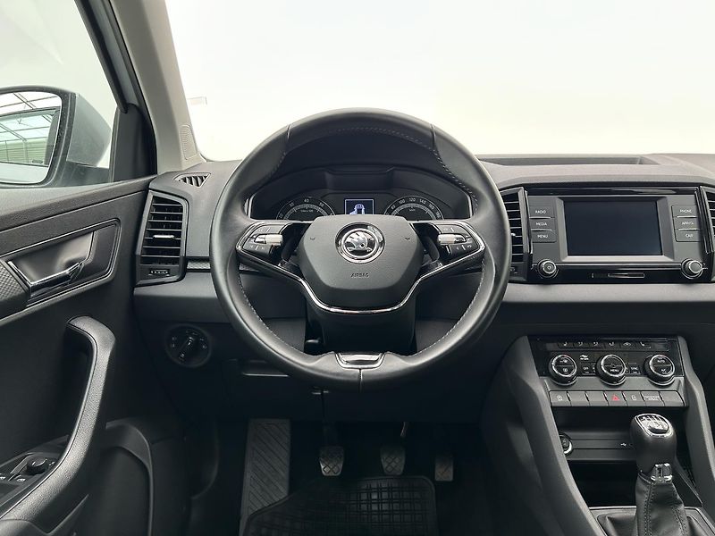 Škoda Karoq 1.5 TSI Active - fotka 18 z 26