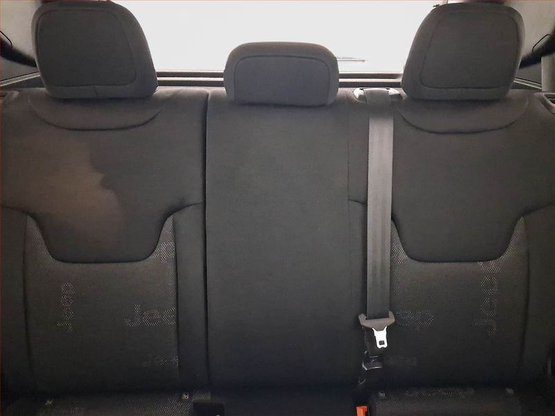 Jeep Renegade (2016) 1.6 MultiJet, Tempomat - fotka 10 z 20