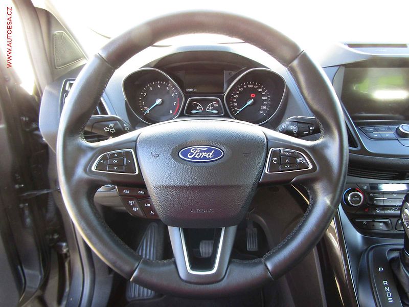 Ford Kuga (2019) 1.5 EB, 1.maj,ČR, Titanium - fotka 20 z 22
