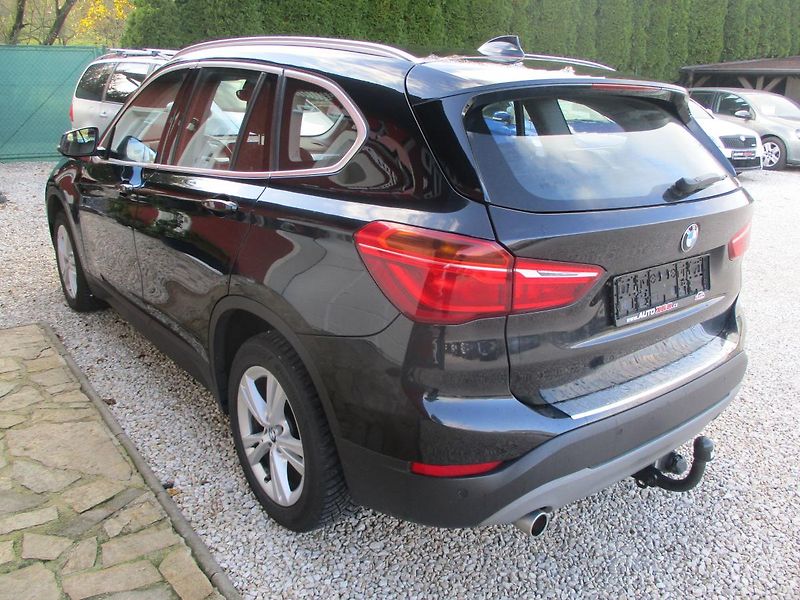 BMW X1 xDrive 18d nová TK - fotka 5 z 37