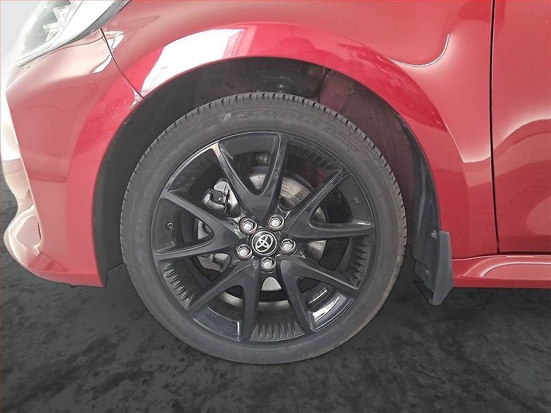 Toyota Yaris (2022) 1.5 VVT-i, Serv.kniha, Kůže - fotka 15 z 21