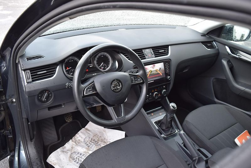 Škoda Octavia (2020) 1.5TSI 110kw STYLE LED KAM APP - fotka 22 z 47