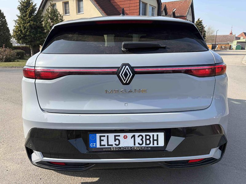 Renault Mégane (2023) E-Tech Ev60 220k Techno 94%SOH - fotka 8 z 28