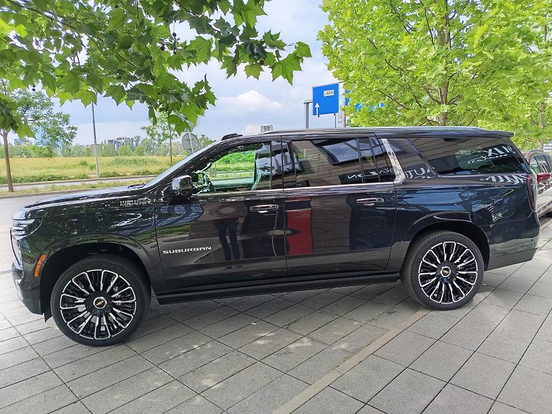 Chevrolet Suburban (2026) High Country 2026,AWD,kola 24