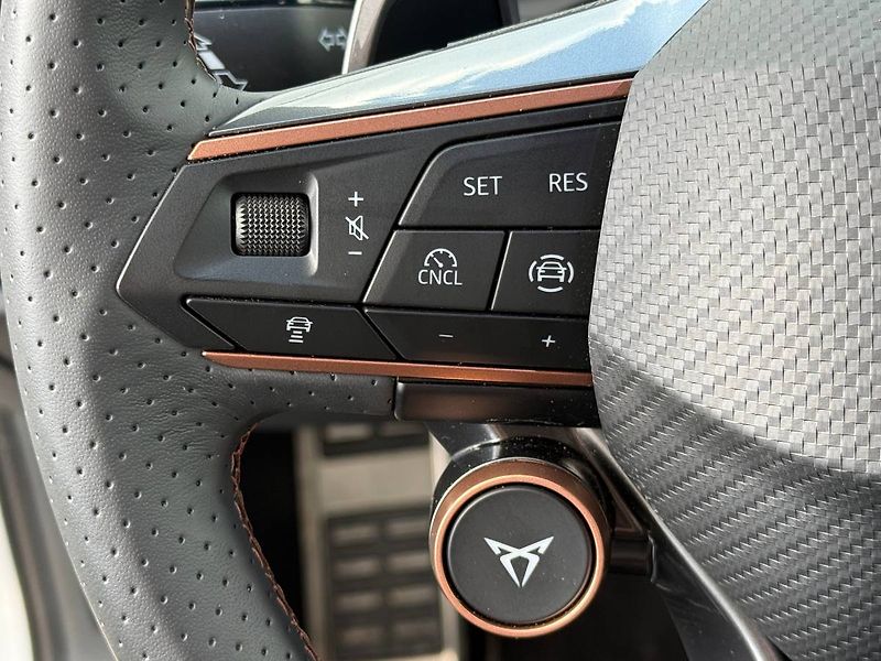 Cupra Leon (2026) 1.5 eTSI 110 kW DSG - fotka 17 z 25