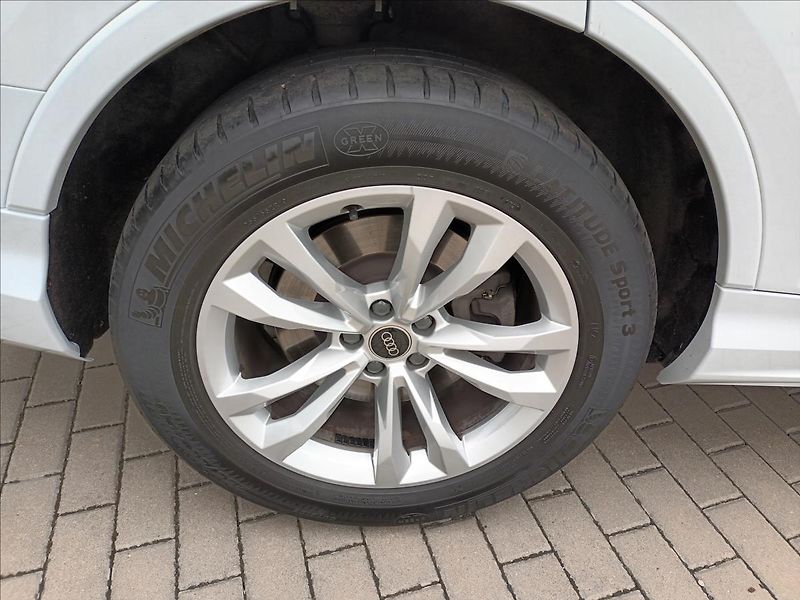 Audi Q7 3,0 55 TFSI S-LINE 250 kW,ČR, - fotka 30 z 42