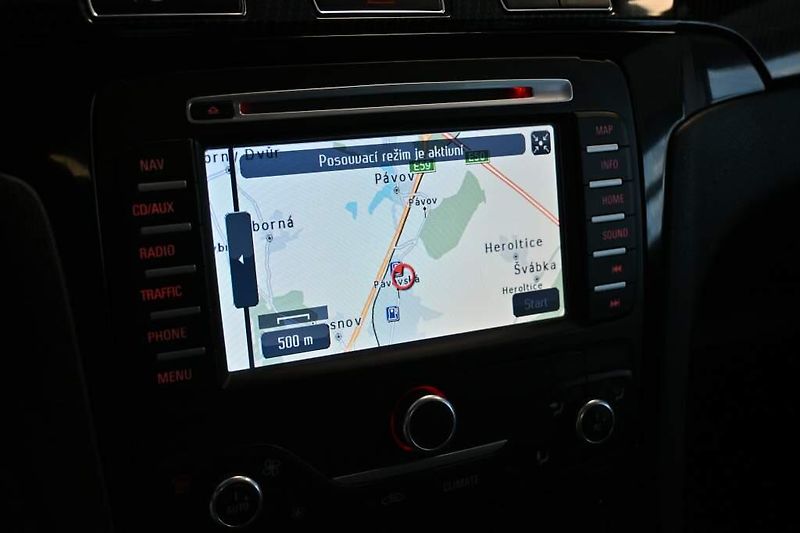 Ford S-MAX (2012) 2.2 147 KW TITANIUM S Bi-XENON - fotka 16 z 30