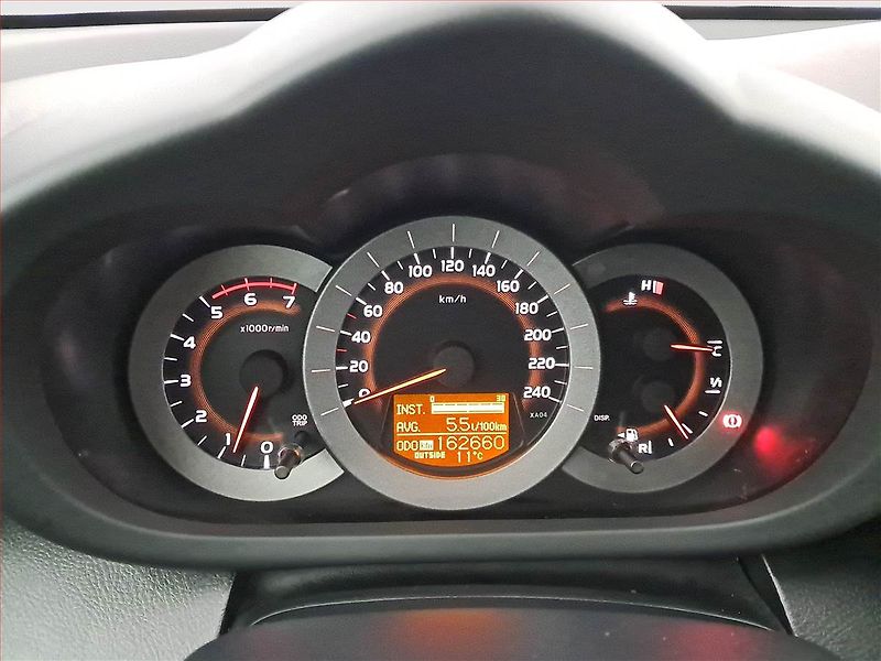 Toyota RAV4 (2008) 2.2 D-4D, 4X4, Navi, Tempomat - fotka 11 z 16