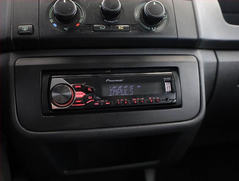 Škoda Fabia (2009) 1.2, nová STK, jezdí výborně - fotka 10 z 14