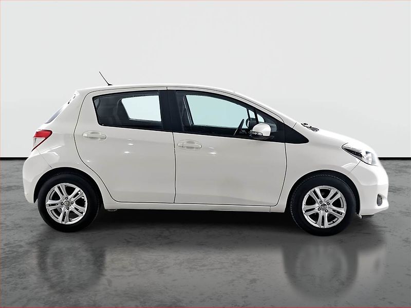 Toyota Yaris (2012) 1.0 VVT-i, Park. senzory - fotka 6 z 18