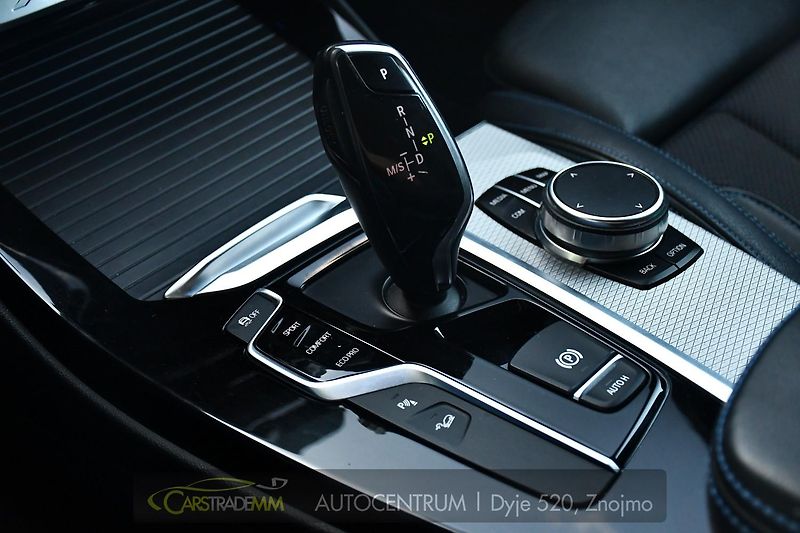 BMW X3 20d M-SPORT HUD TAŽNÉ - fotka 33 z 53