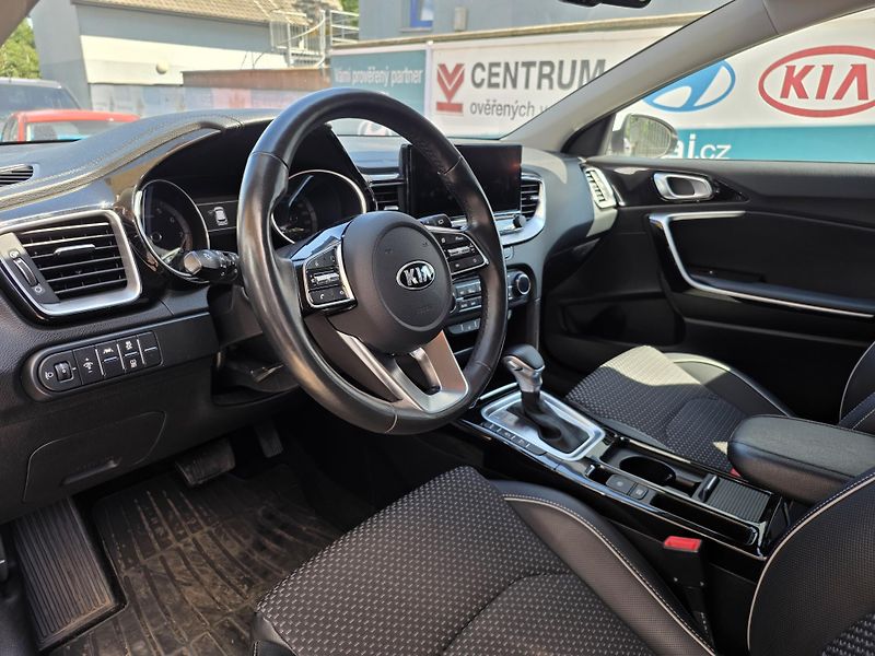 Kia XCeed 1.4-AUTOMAT-1.MAJITEL-TOP STAV - fotka 11 z 13