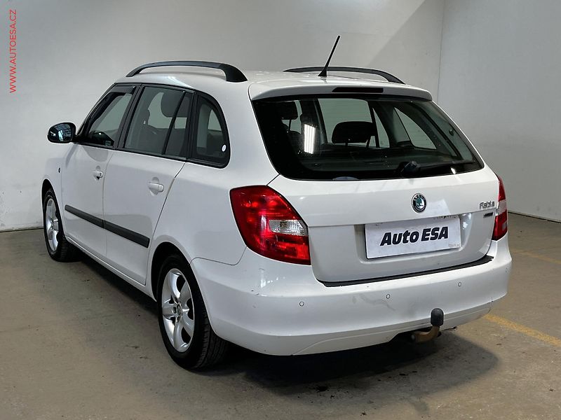 Škoda Fabia (2012) 1.2 TSI, ČR, Klima - fotka 6 z 14