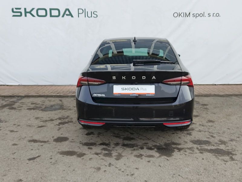 Škoda Octavia (2024) Top Selection 1,5 Tsi 110 Kw D - fotka 36 z 39