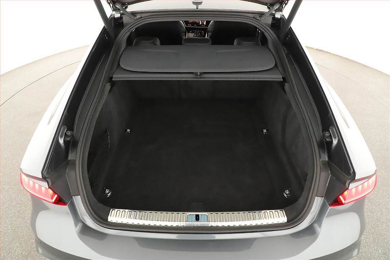 Audi A7 (2018) 55 TFSI - fotka 26 z 29