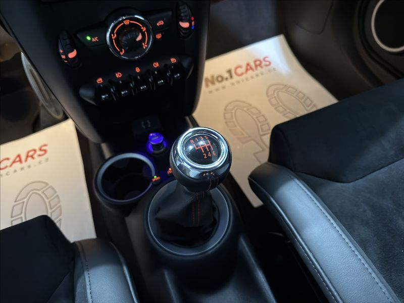 Mini Cooper 1,6   JWC RECARO SUPERSPRINT - fotka 16 z 34