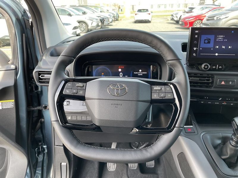 Toyota ProAce City Verso 1.5D 130k Family ODBĚR 11/2026 - fotka 16 z 30