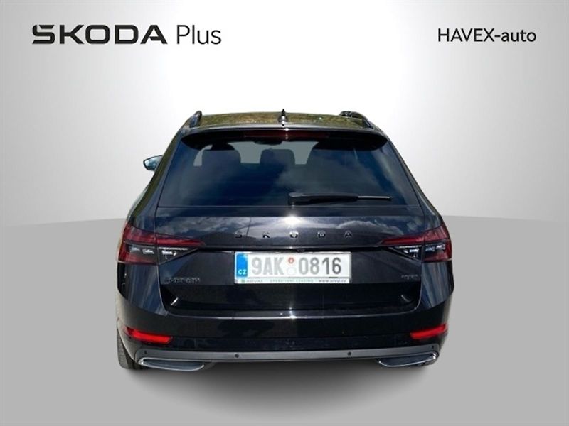 Škoda Superb (2022) Combi 2.0 TDI 4x4 DSG Sportlin - fotka 4 z 5