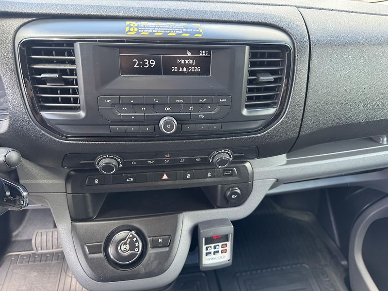 Toyota ProAce 2.0,130kw, Chlaďák, ČR, DPH. - fotka 29 z 37