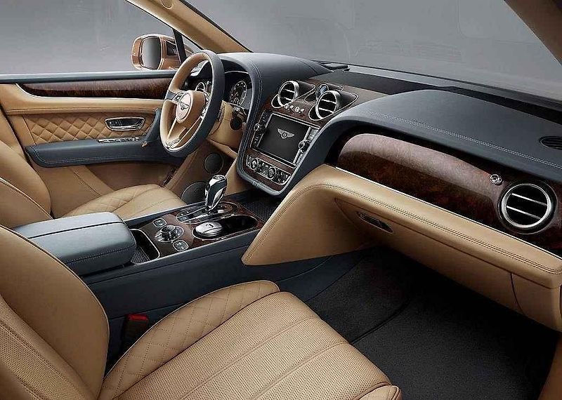Bentley Bentayga.